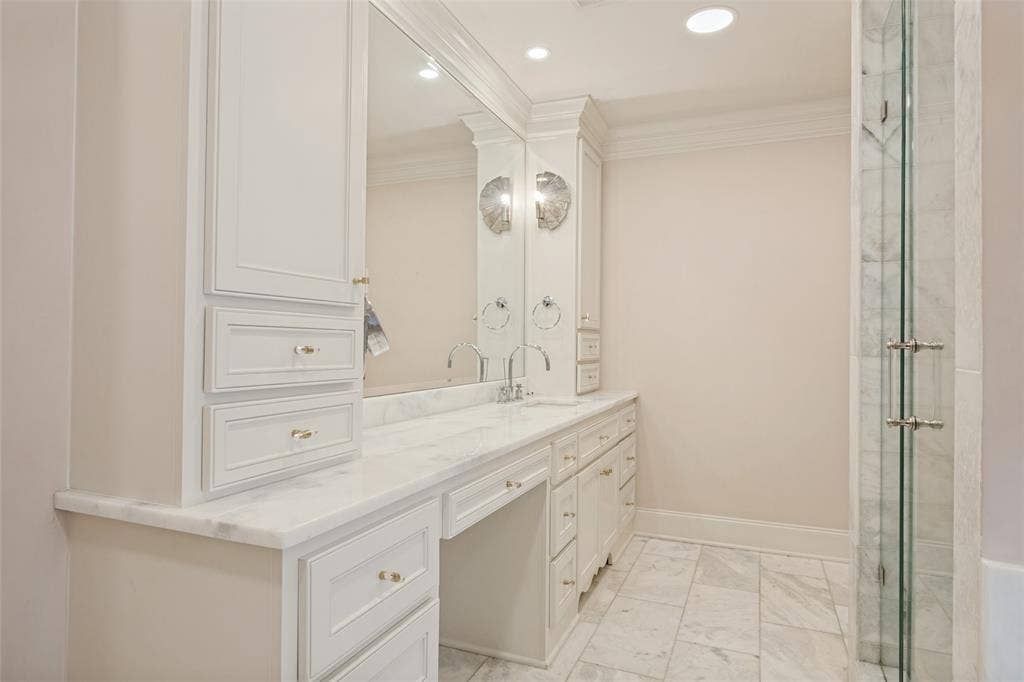 4331 Versailles Avenue, Highland Park, TX 75205 4331 Versailles Avenue, Highland Park, TX 75205