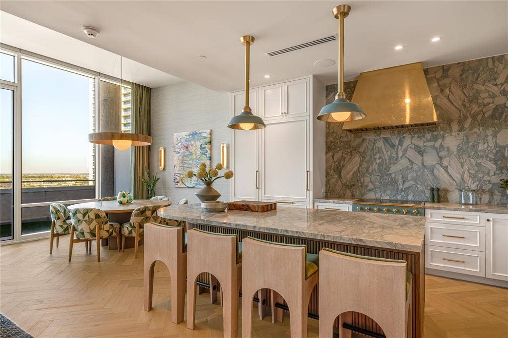 2408 Victory Park Lane, #1442, Dallas, TX 75219 2408 Victory Park Lane, #1442, Dallas, TX 75219