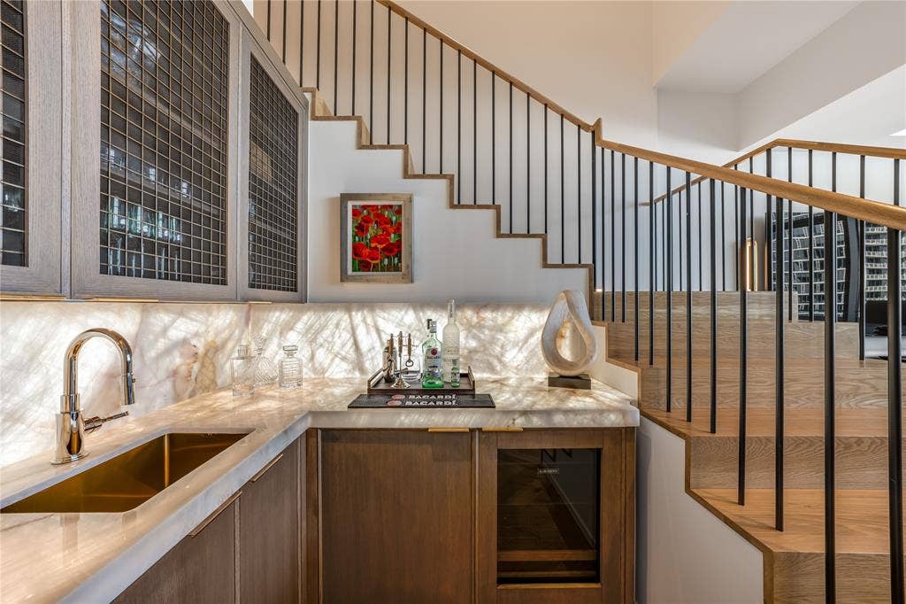 2408 Victory Park Lane, #1442, Dallas, TX 75219 2408 Victory Park Lane, #1442, Dallas, TX 75219