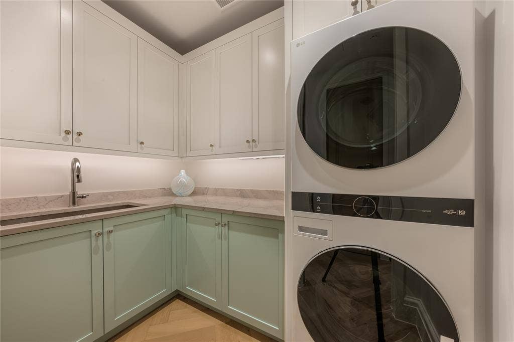 2408 Victory Park Lane, #1442, Dallas, TX 75219 2408 Victory Park Lane, #1442, Dallas, TX 75219