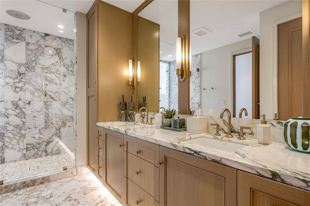 2408 Victory Park Lane, #1442, Dallas, TX 75219 2408 Victory Park Lane, #1442, Dallas, TX 75219