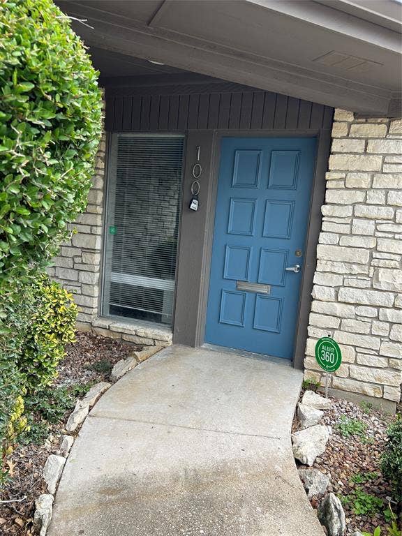 731 N Fielder Road, Arlington, TX 76012 731 N Fielder Road, Arlington, TX 76012