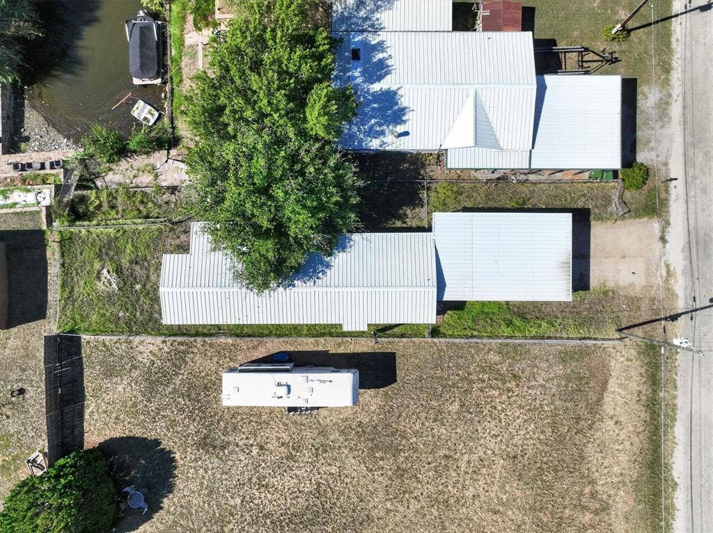 6624 Dayla Court, Granbury, TX 76049 Additional content