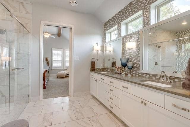 1314 Prestwick Court, Granbury, TX 76048 Spa like primary bath