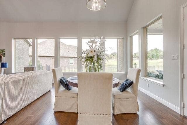 1314 Prestwick Court, Granbury, TX 76048 Dining area