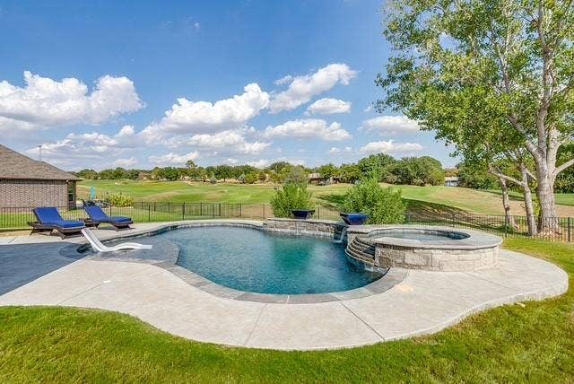 1314 Prestwick Court, Granbury, TX 76048 Resort style pool with spa and tanning ledge