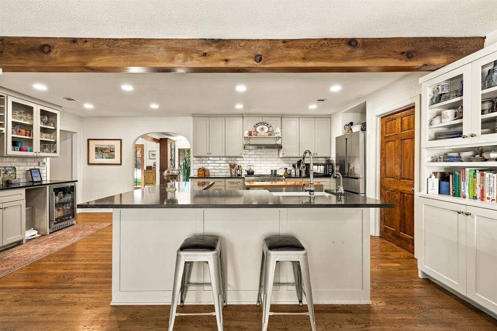 612 Northlake Drive, Dallas, TX 75218