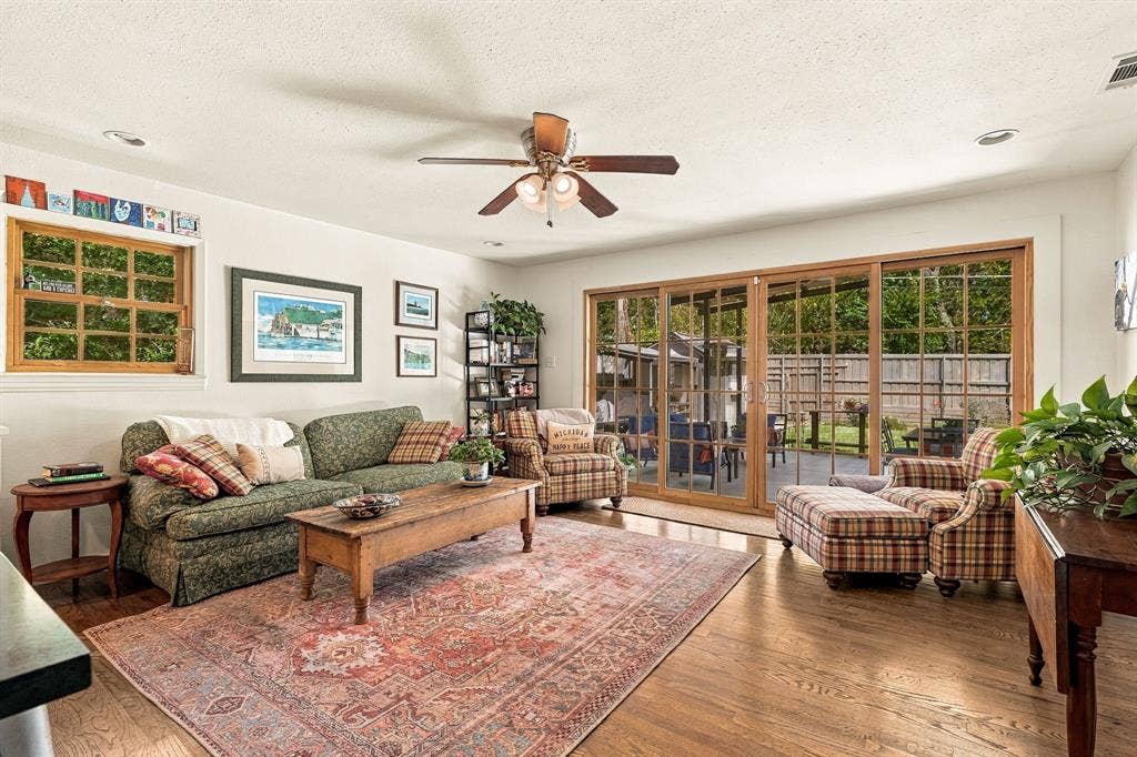 612 Northlake Drive, Dallas, TX 75218