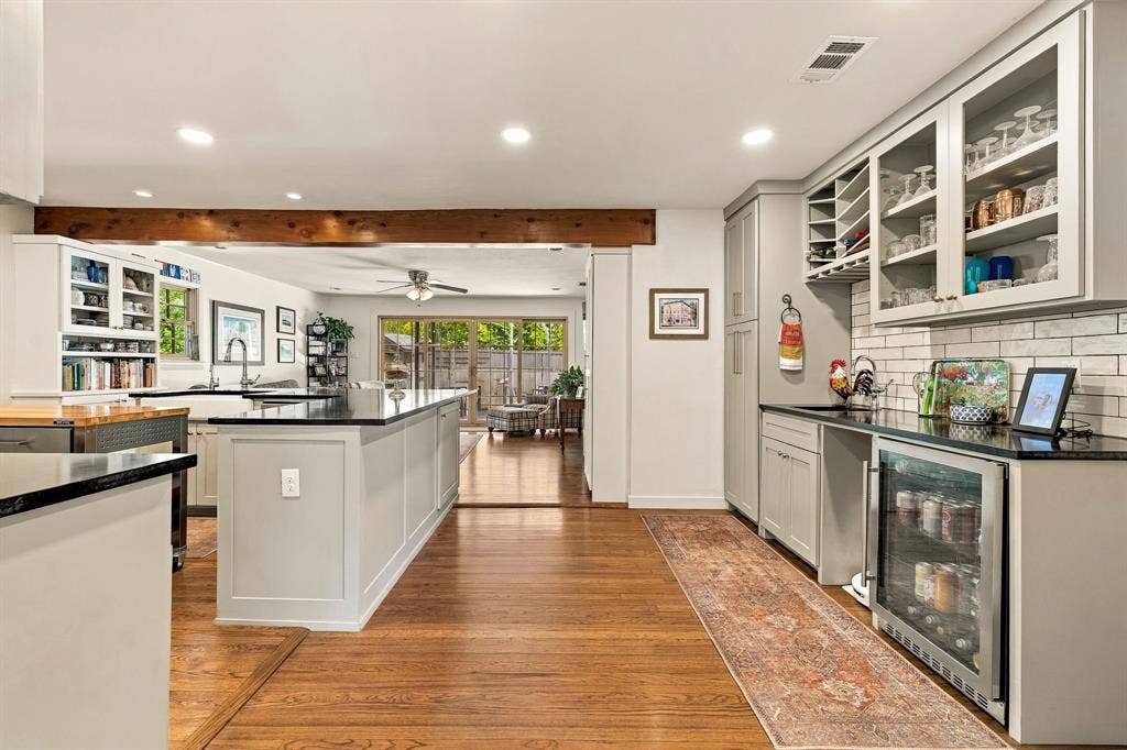 612 Northlake Drive, Dallas, TX 75218