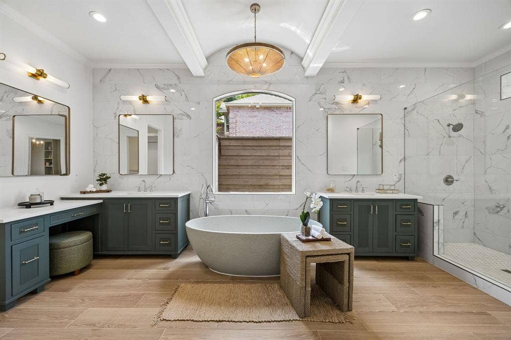 6823 Lakehurst Avenue, Dallas, TX 75230