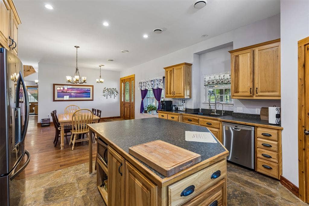 1430 Harlin Drive, St. Paul, TX 75098 1430 Harlin Drive, St. Paul, TX 75098