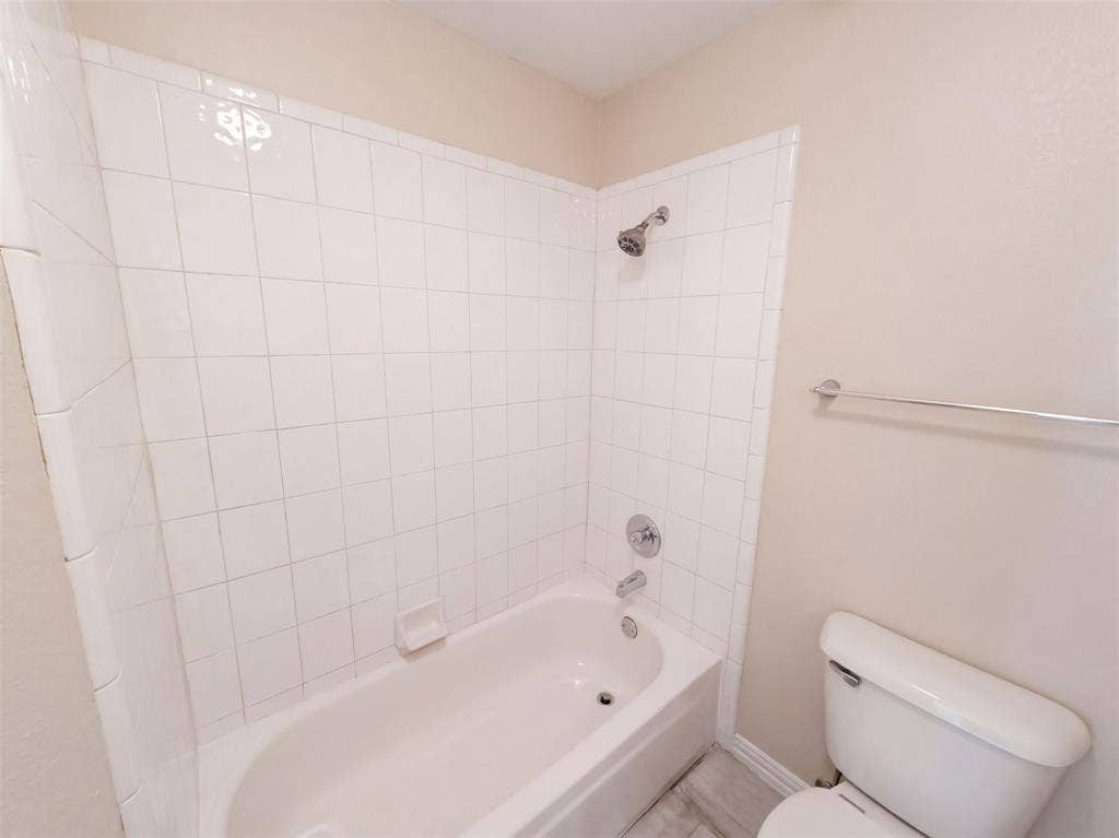9313 Dosier Cove W, Fort Worth, TX 76179