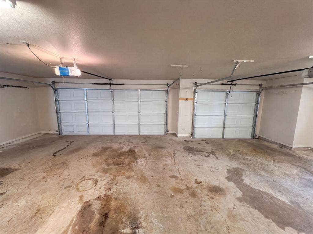 9313 Dosier Cove W, Fort Worth, TX 76179