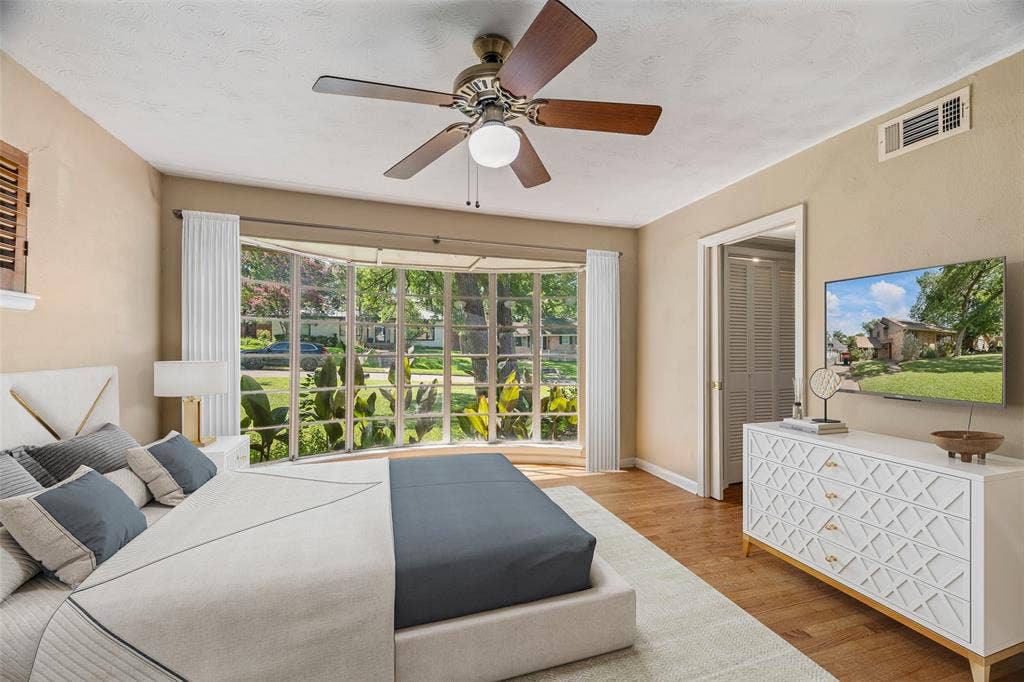 7735 Deer Trail Drive, Dallas, TX 75238 Virtually staged