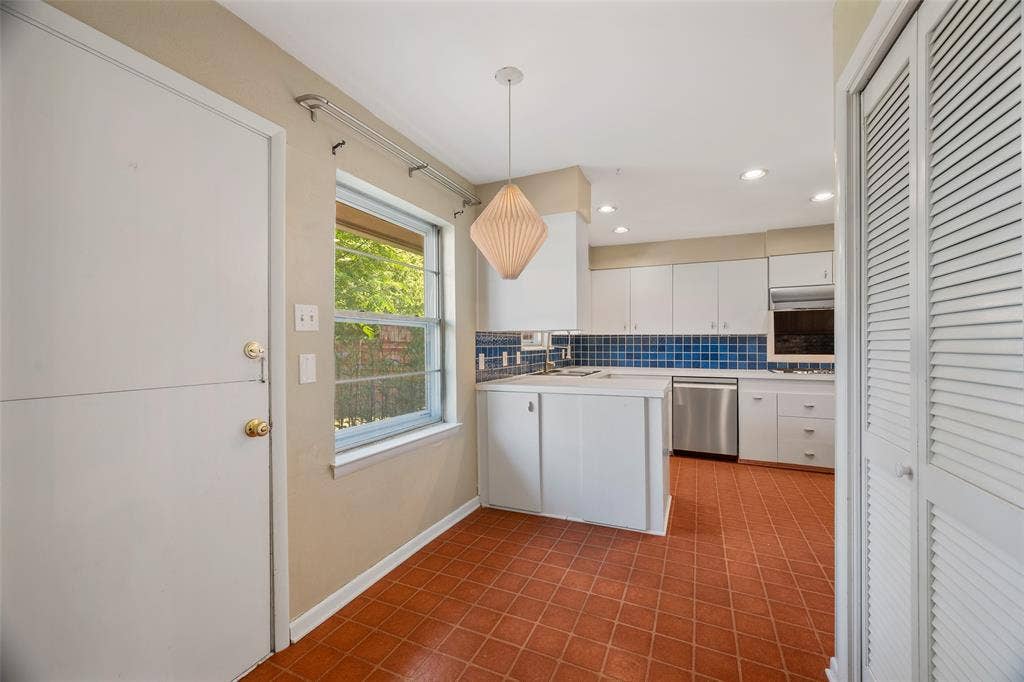 7735 Deer Trail Drive, Dallas, TX 75238 7735 Deer Trail Drive, Dallas, TX 75238