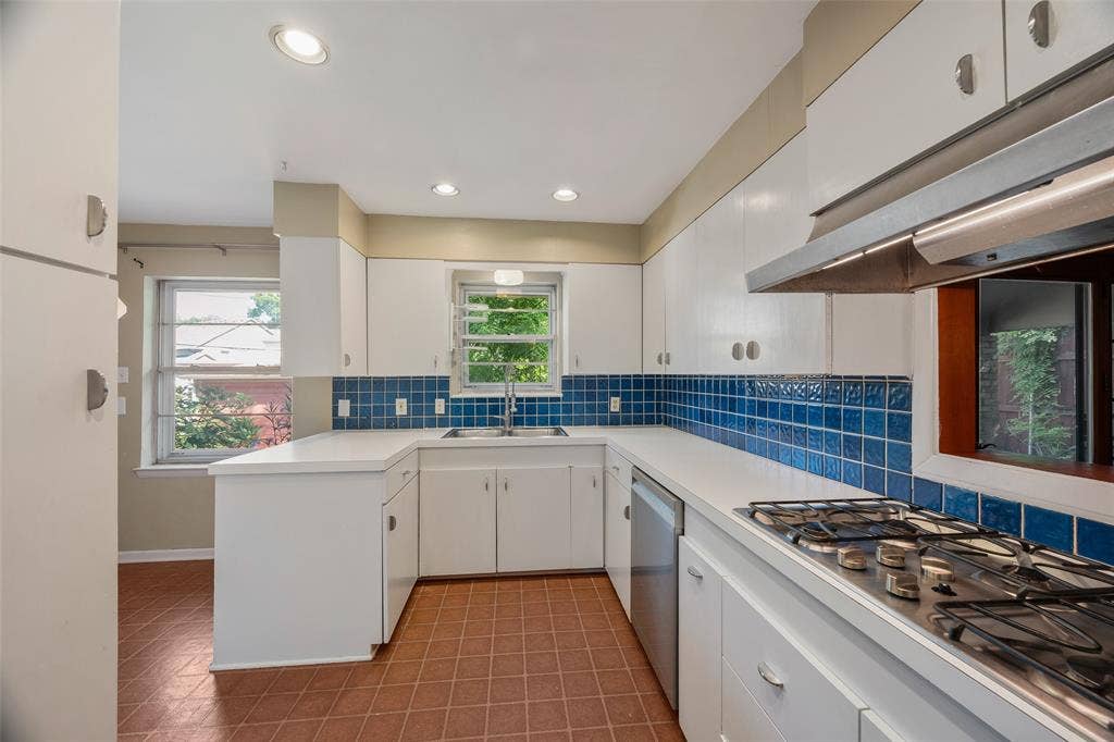 7735 Deer Trail Drive, Dallas, TX 75238 7735 Deer Trail Drive, Dallas, TX 75238