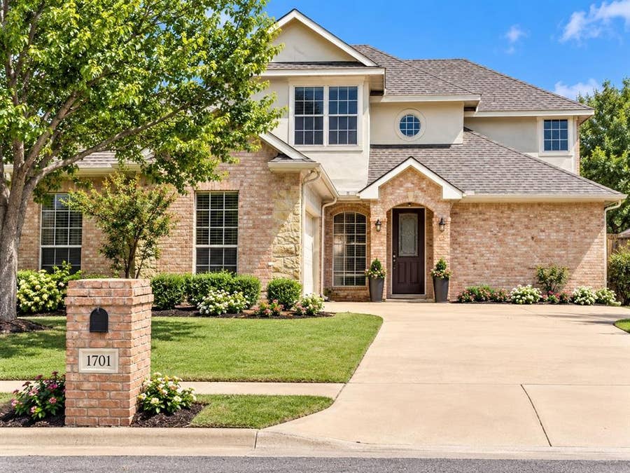 Property photo for 1701 Chatham Lane, Keller, TX