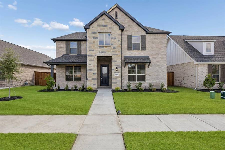 Property photo for 2214 Terlingua Drive, Waxahachie, TX
