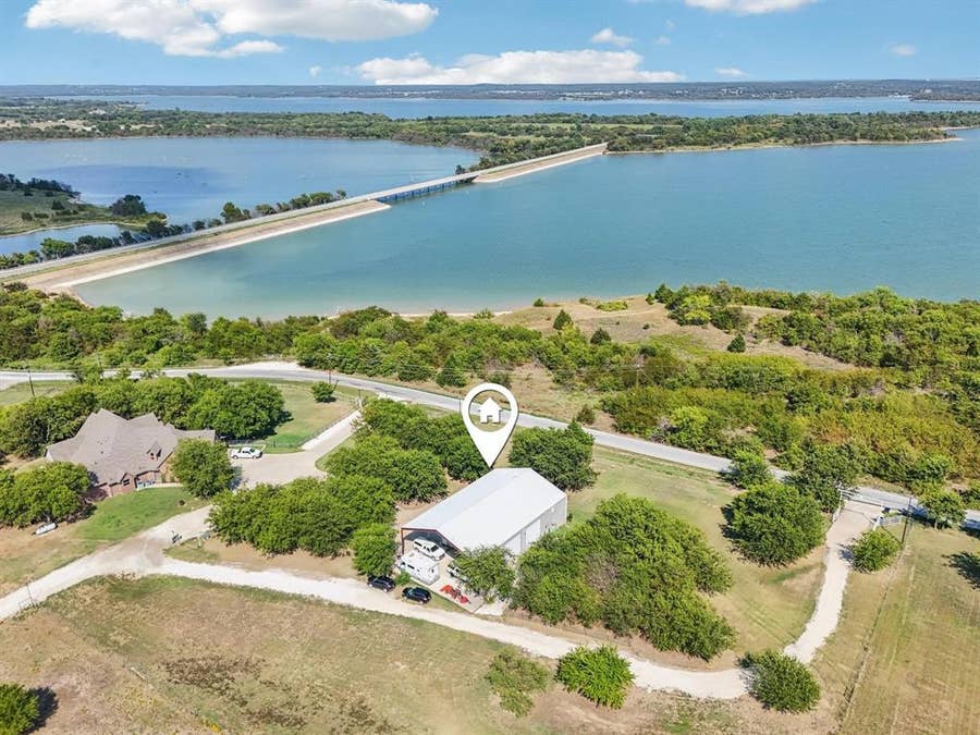 Property photo for 169 Chisam Road, Valley View, TX