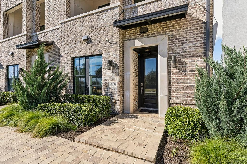 5428 Tomlinson Drive, Irving, TX 75039