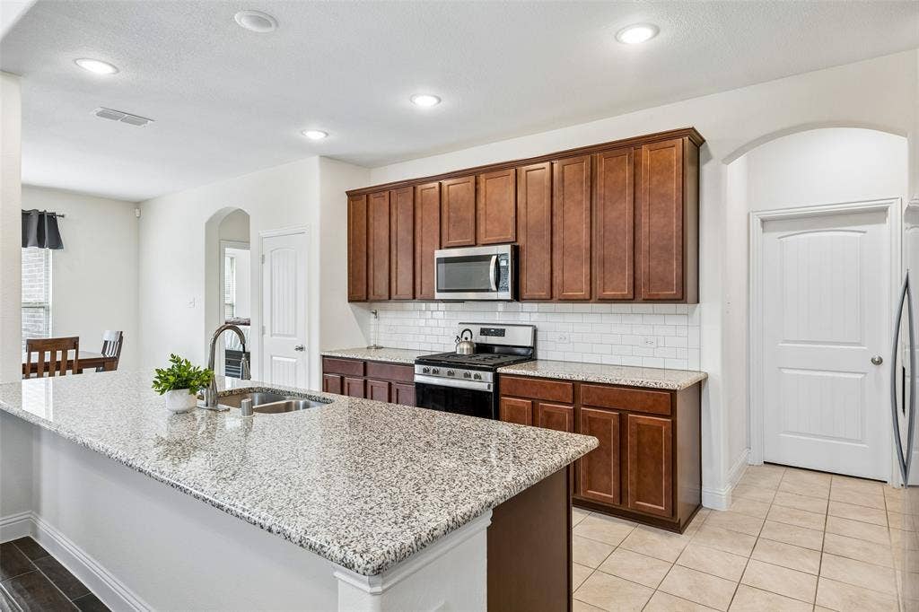 11732 Wulstone Road, Fort Worth, TX 76052 11732 Wulstone Road, Fort Worth, TX 76052
