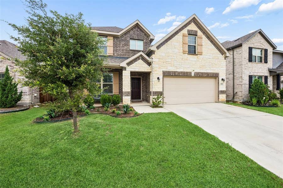Property photo for 11732 Wulstone Road, Fort Worth, TX