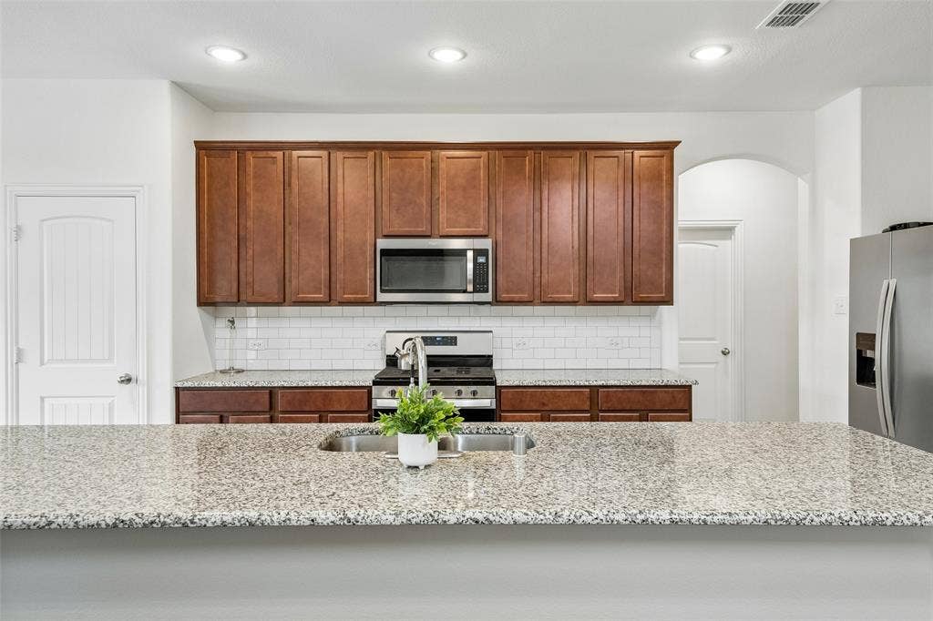 11732 Wulstone Road, Fort Worth, TX 76052 11732 Wulstone Road, Fort Worth, TX 76052