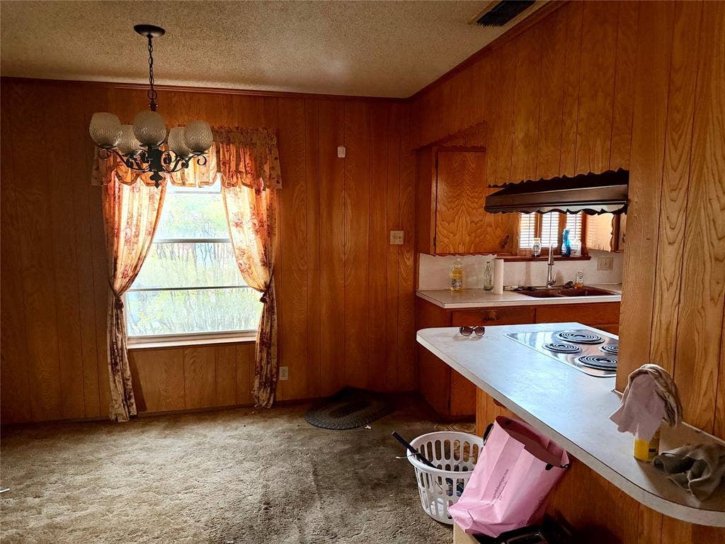 813 Circle Drive, Terrell, TX 75160 813 Circle Drive, Terrell, TX 75160