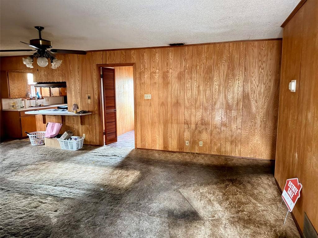 813 Circle Drive, Terrell, TX 75160 813 Circle Drive, Terrell, TX 75160