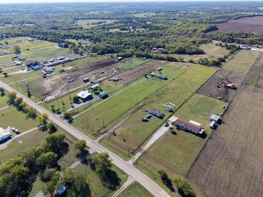 Property photo for 8300 Fm 697, Whitewright, TX