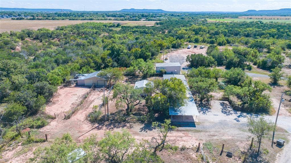117 County Road 661, Abilene, TX 79606 117 County Road 661, Abilene, TX 79606