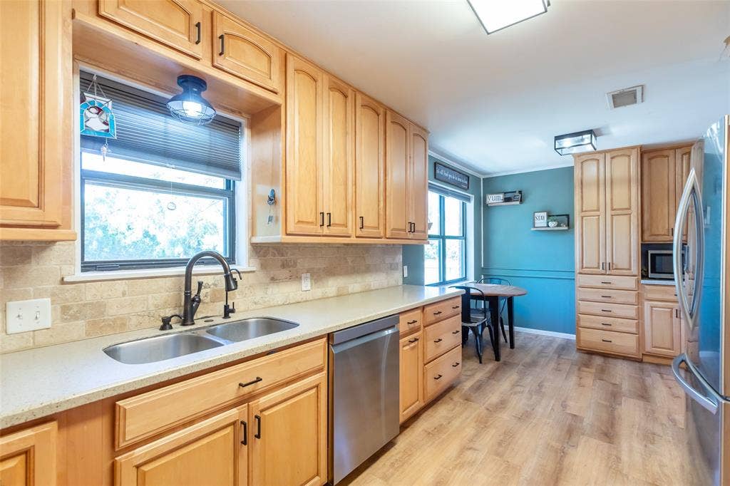 117 County Road 661, Abilene, TX 79606 117 County Road 661, Abilene, TX 79606
