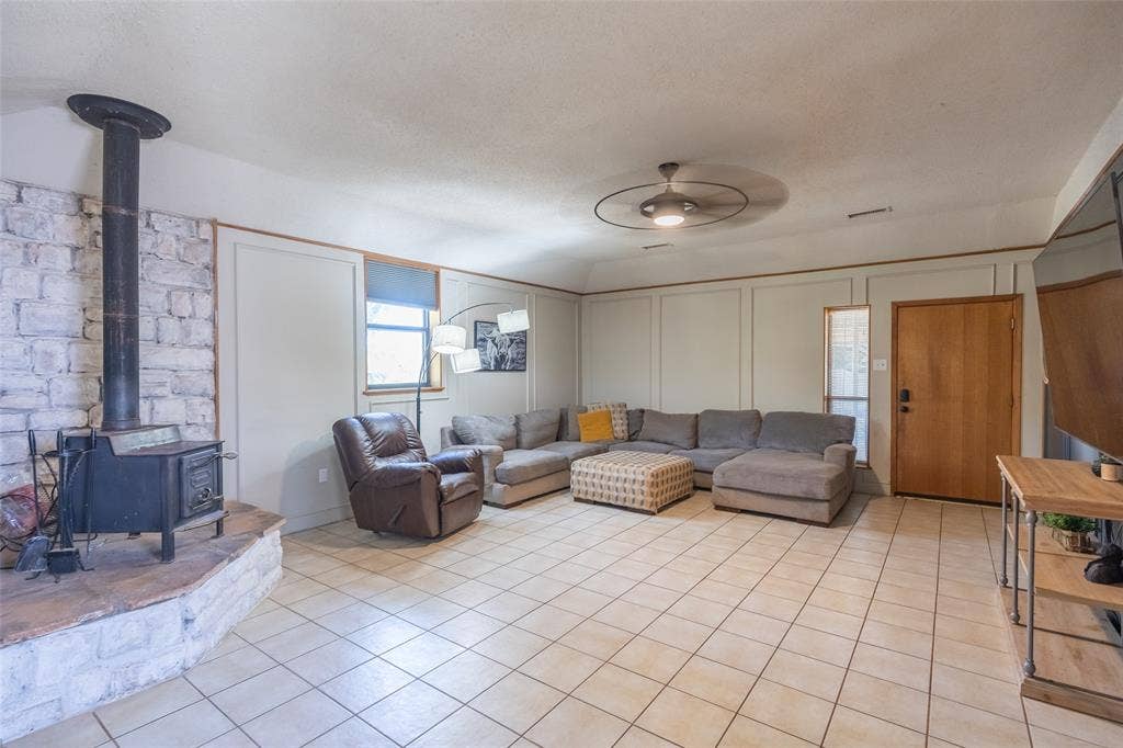 117 County Road 661, Abilene, TX 79606 117 County Road 661, Abilene, TX 79606