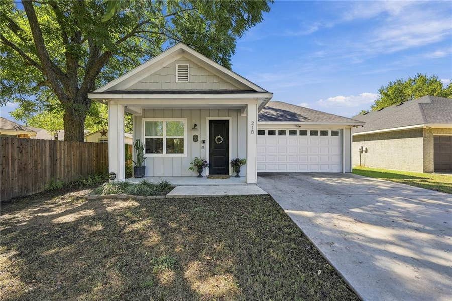 Property photo for 218 Rousseau Street, Waxahachie, TX