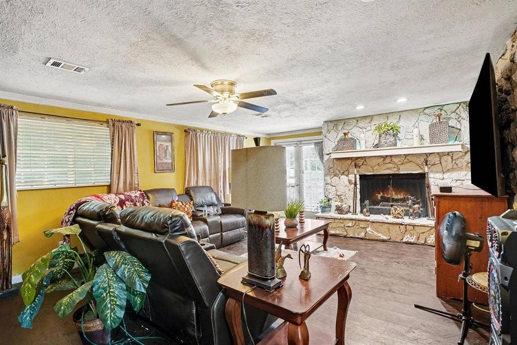 737 Judy Lane, Seagoville, TX 75159 737 Judy Lane, Seagoville, TX 75159