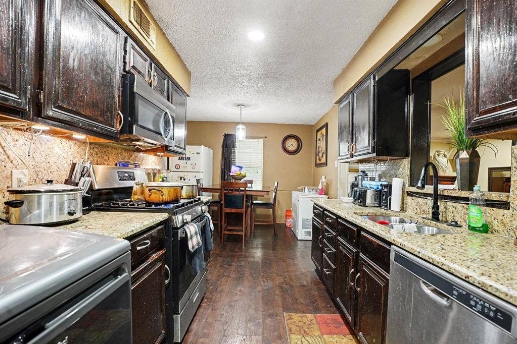 737 Judy Lane, Seagoville, TX 75159 737 Judy Lane, Seagoville, TX 75159