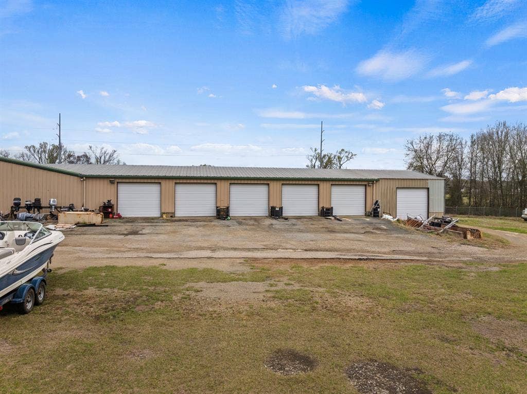 1081 Texas Loop 179, Pittsburg, TX 75686 1081 Texas Loop 179, Pittsburg, TX 75686