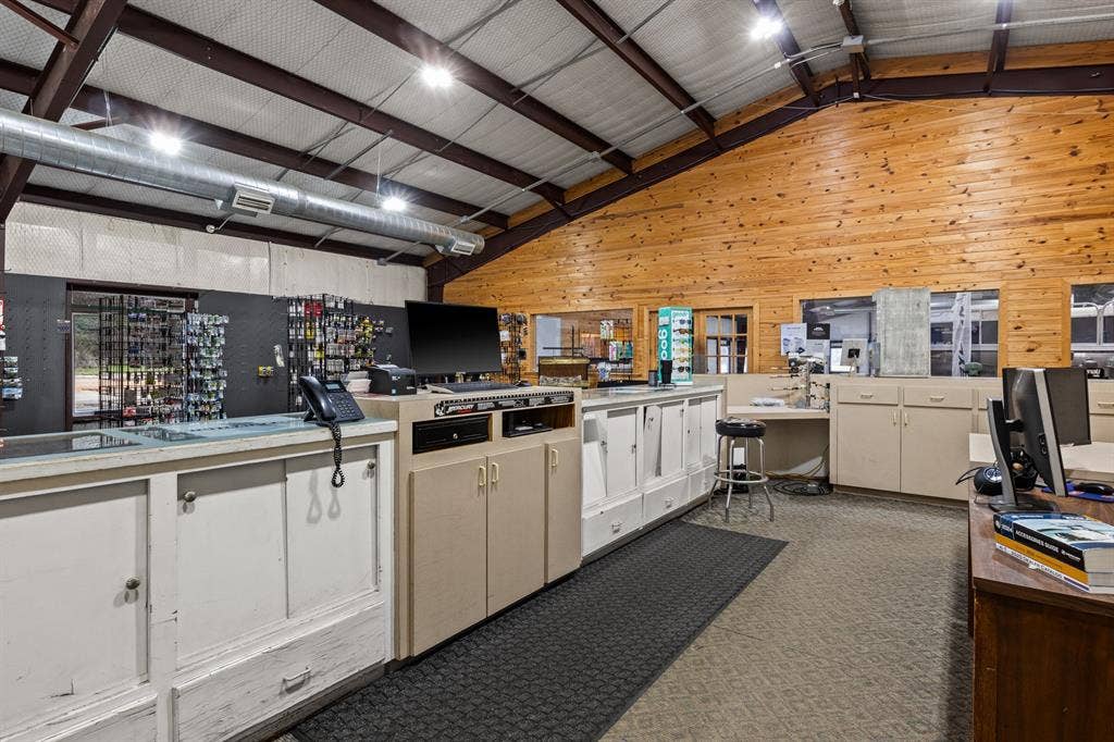 1081 Texas Loop 179, Pittsburg, TX 75686 1081 Texas Loop 179, Pittsburg, TX 75686