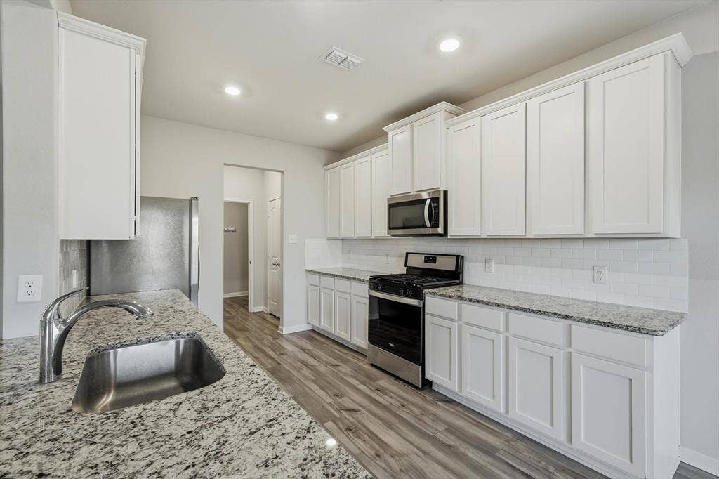 2029 Yarbrough Drive, Anna, TX 75409 2029 Yarbrough Drive, Anna, TX 75409