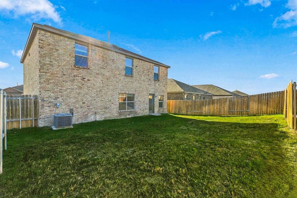 2029 Yarbrough Drive, Anna, TX 75409 2029 Yarbrough Drive, Anna, TX 75409