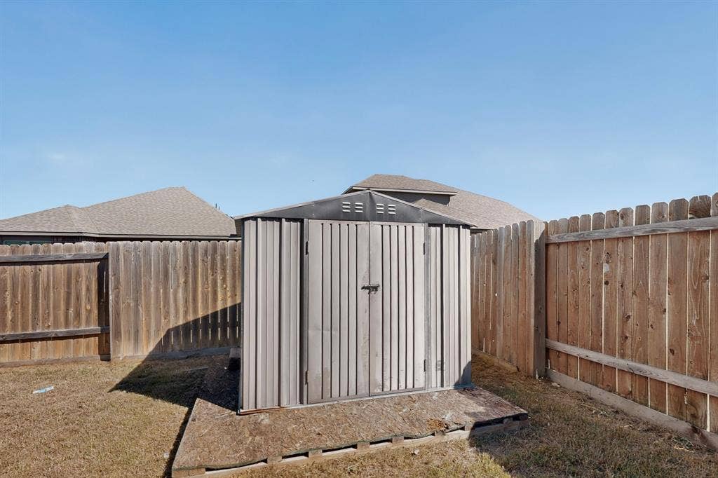 13653 Fehrman Road, Crowley, TX 76036
