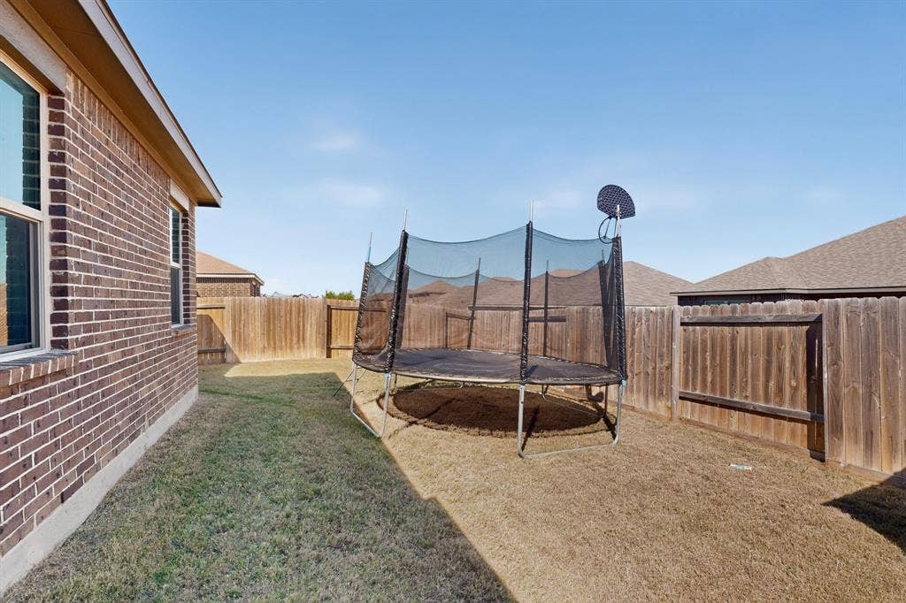 13653 Fehrman Road, Crowley, TX 76036