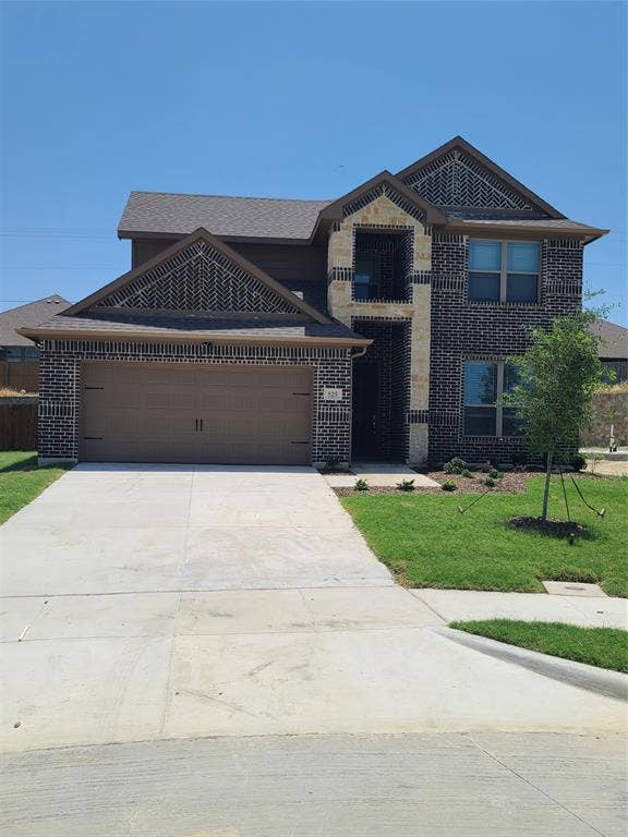 Property photo for 525 Hillcrest Circle, Justin, TX