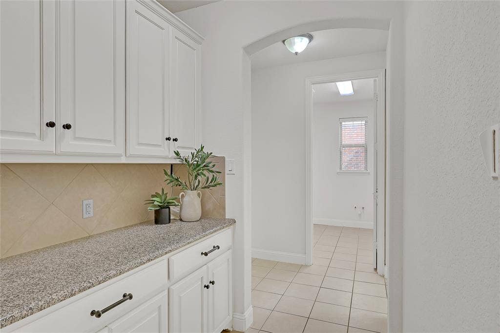 8730 Isaac Street, Plano, TX 75024 8730 Isaac Street, Plano, TX 75024