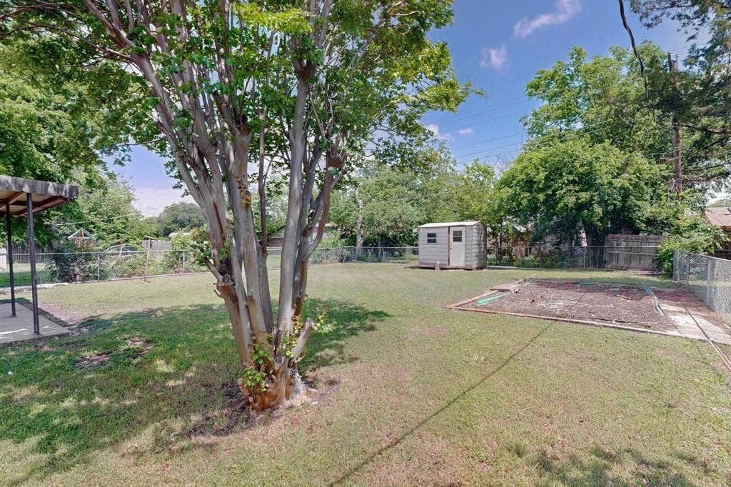 304 NW Summercrest Boulevard, Burleson, TX 76028 304 NW Summercrest Boulevard, Burleson, TX 76028