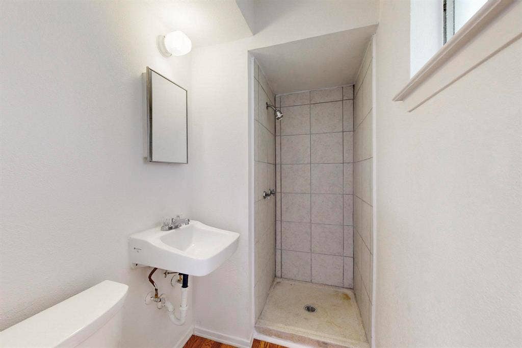 304 NW Summercrest Boulevard, Burleson, TX 76028 304 NW Summercrest Boulevard, Burleson, TX 76028