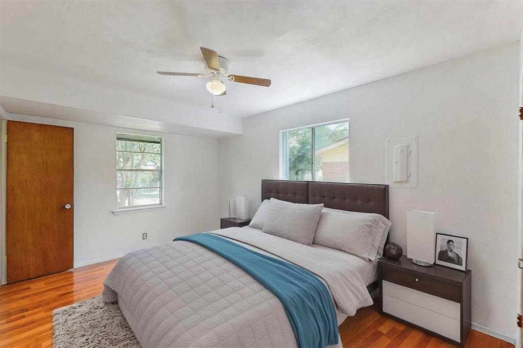 304 NW Summercrest Boulevard, Burleson, TX 76028 *Virtually Staged*