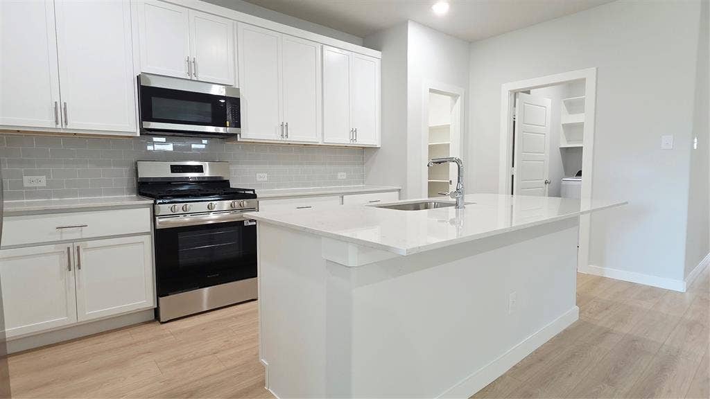 3604 High Valley Drive, McKinney, TX 75071 3604 High Valley Drive, McKinney, TX 75071