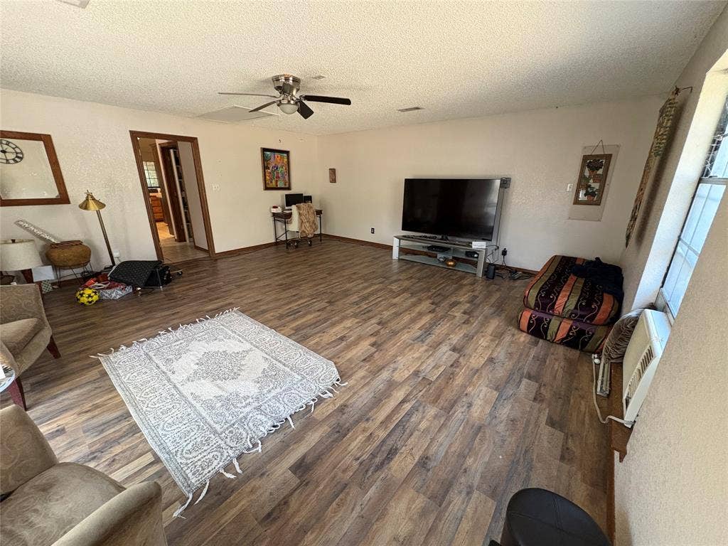 8909 Random Road, Fort Worth, TX 76179 Secondary Living