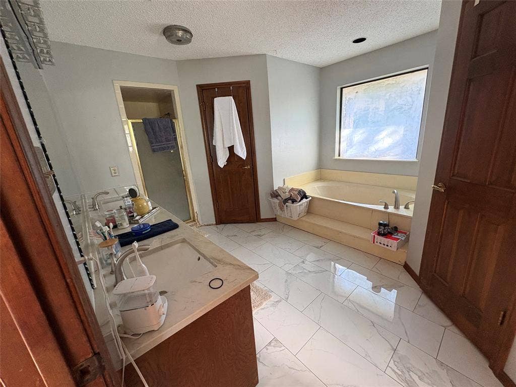 8909 Random Road, Fort Worth, TX 76179 8909 Random Road, Fort Worth, TX 76179
